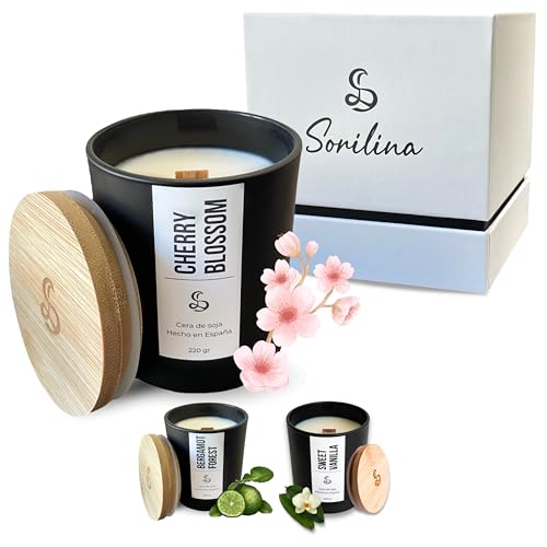 SORILINA Vela Aromática Grande Flor de Cerezo con Caja Regalo y Mecha de Madera Cera de Soja Aroma Intenso Hecho a Mano en España 220gr hasta 55h Larga duración (Cherry Blossom)